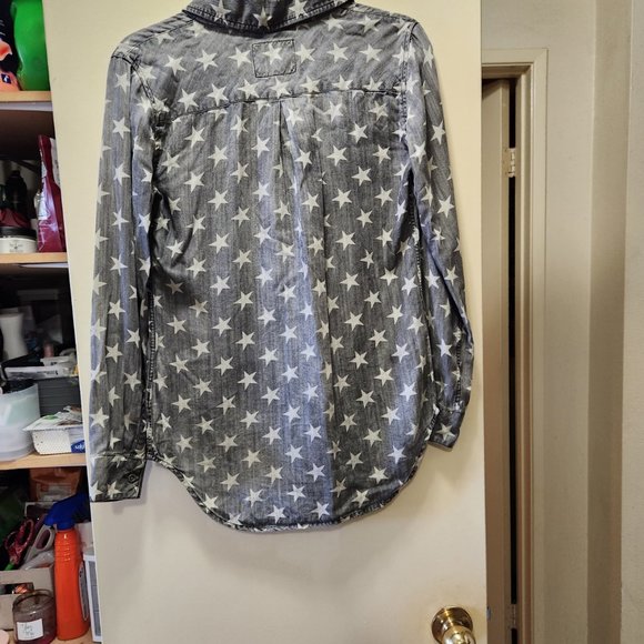 Rails Chambray Star Print Button Down Shirt - Picture 4 of 4